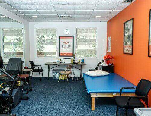 Somerset Gardens Lounge and Guest Room