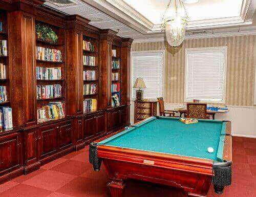 Somerset Gardens Lounge and snooker Room